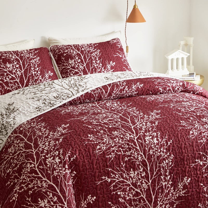 Uozzi Bedding 3 Pieces Christmas Quilt Set Burgundy Red Branch Queen Size 88x88 Soft Microfiber Lightweight Coverlet Bedspread New Year Holiday Bedding Set Bed Cover for All Season (1 Quilt+ 2 Shams) - Image 4